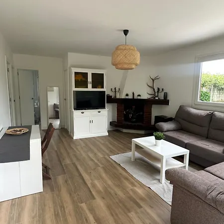 Casa Con Piscina Y Jardin Al Lado De Sada
