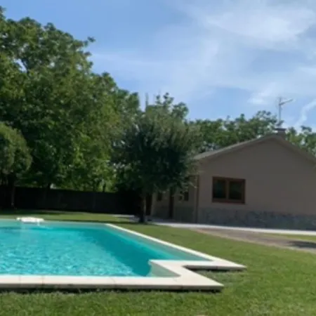 Дом отдыха Casa Con Piscina Y Jardin Al Lado De Sada *